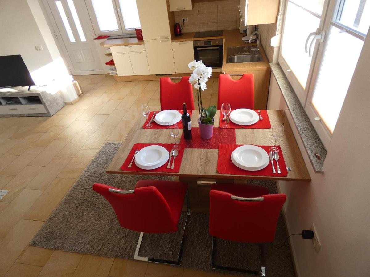 Apartment & Olive Oil Valuma 科佩尔 外观 照片