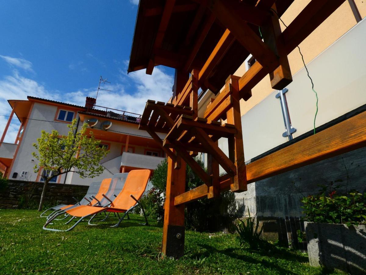 Apartment & Olive Oil Valuma 科佩尔 外观 照片